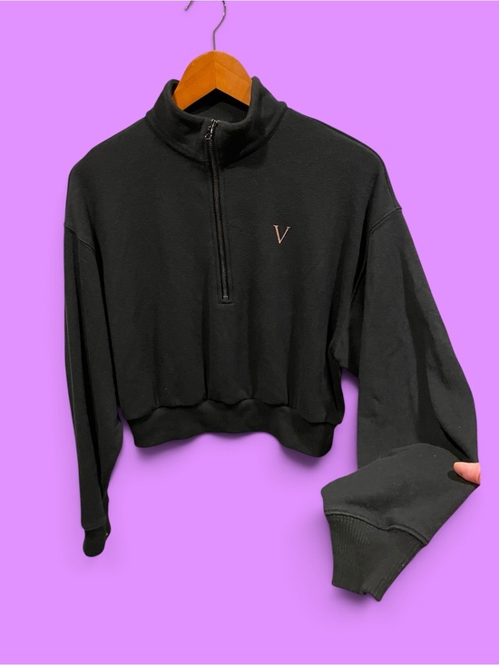 Victoria's Secret Tops - Cute victoria’s secret soft crop 1/2 zip sweatshirt washed black gym athleisure